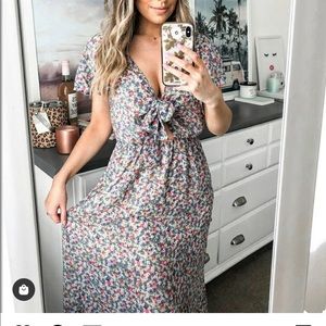 Pink lily maxi floral dress size small